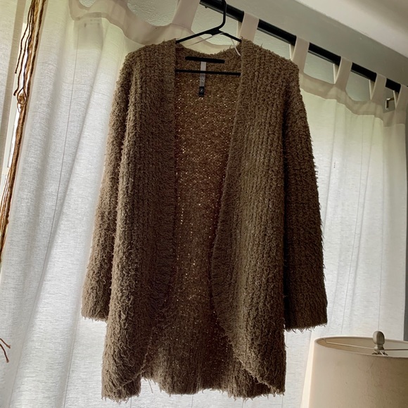 Fuzzy cardigan - Picture 2 of 2